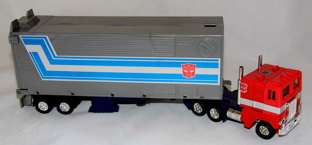 Wanted: Original 1984 G1 Transformers Optimus Prime with Trailer 2